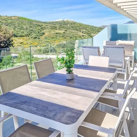 Penthouse @ Serenity Collection *